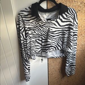 Zebra Print Cropped Sweater with Black Collar